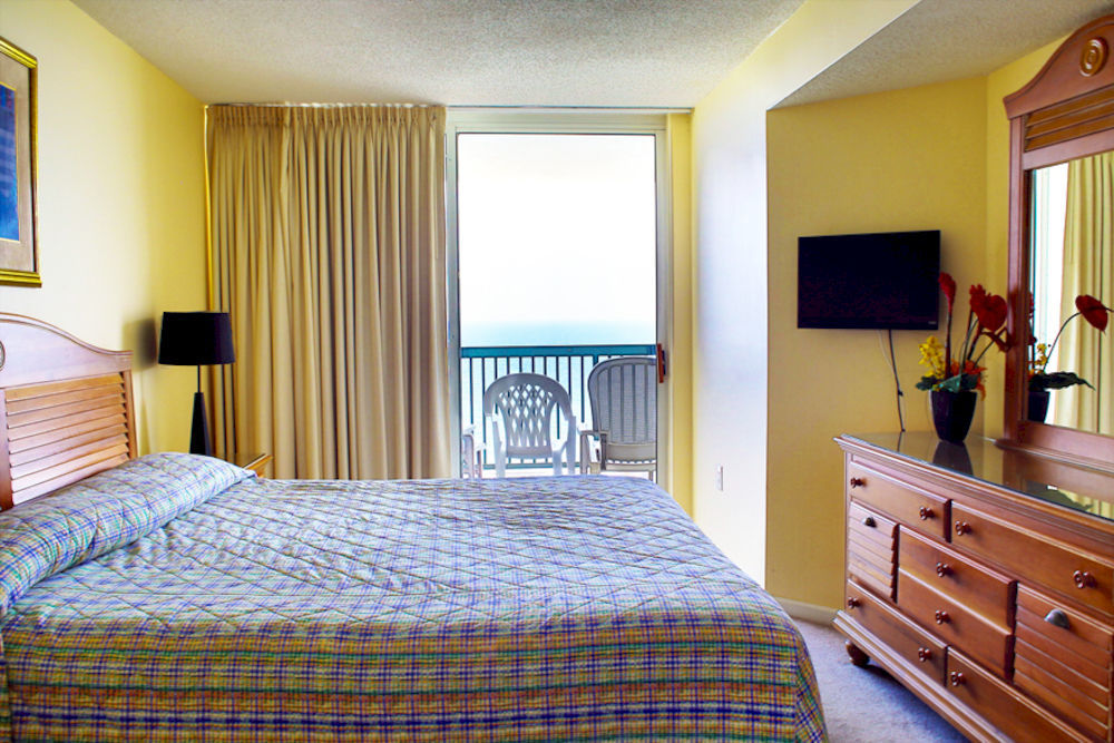 Ashworth By Condo-world 3*