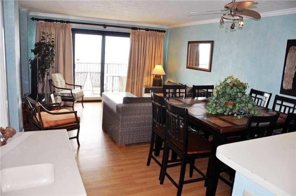 Hotel Springs Towers 3*