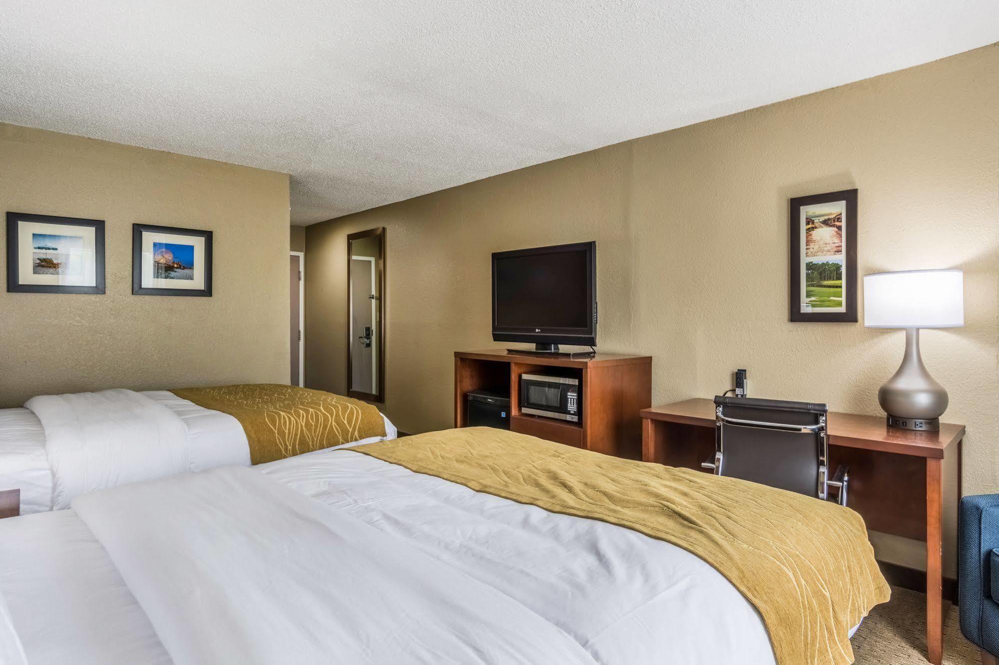 Comfort N Myrtle Barefoot Landing Inn North Myrtle Beach