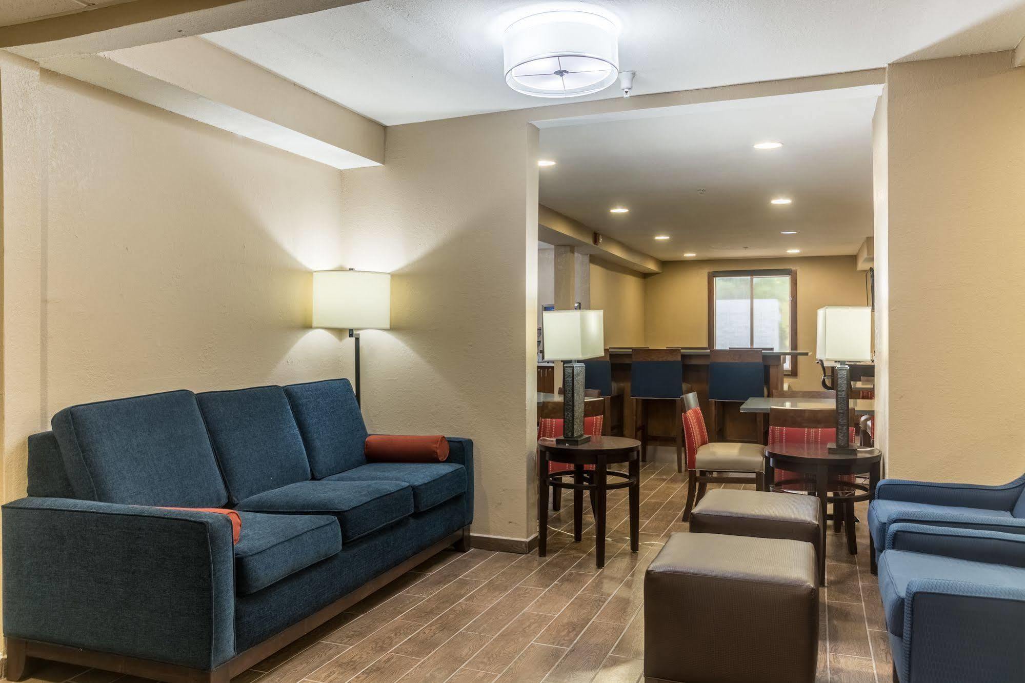 Inn Comfort N Myrtle Barefoot Landing 2*