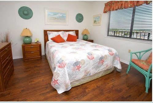 Units At Sea Winds By Elliott Hotel