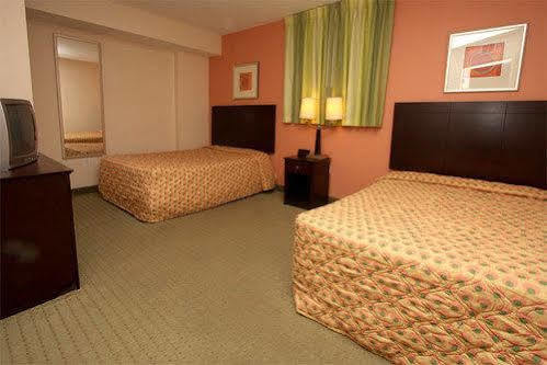 Units At By Elliott Hotel 3*