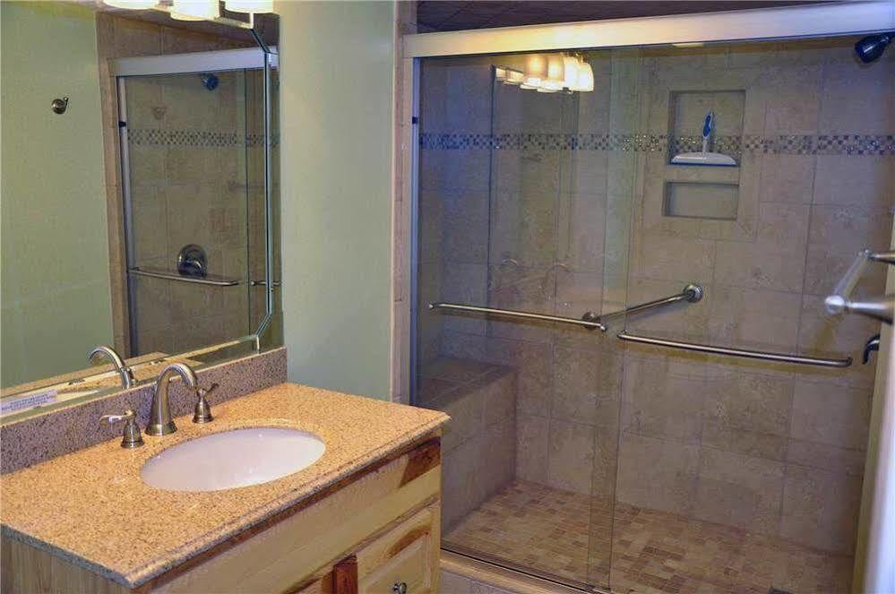 Springs Towers 3*