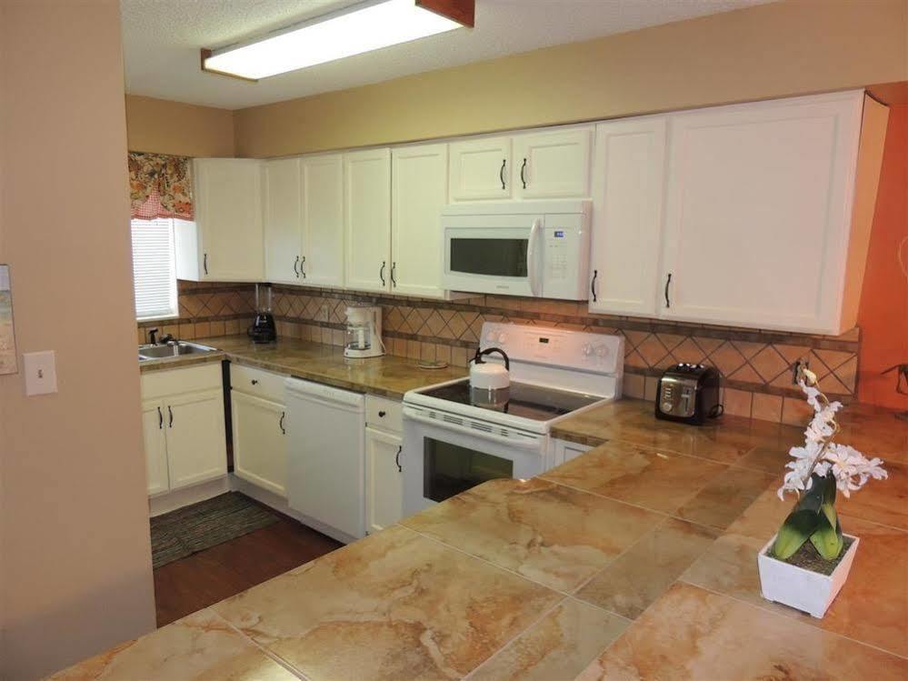Units At Sea Winds By Elliott Hotel North Myrtle Beach