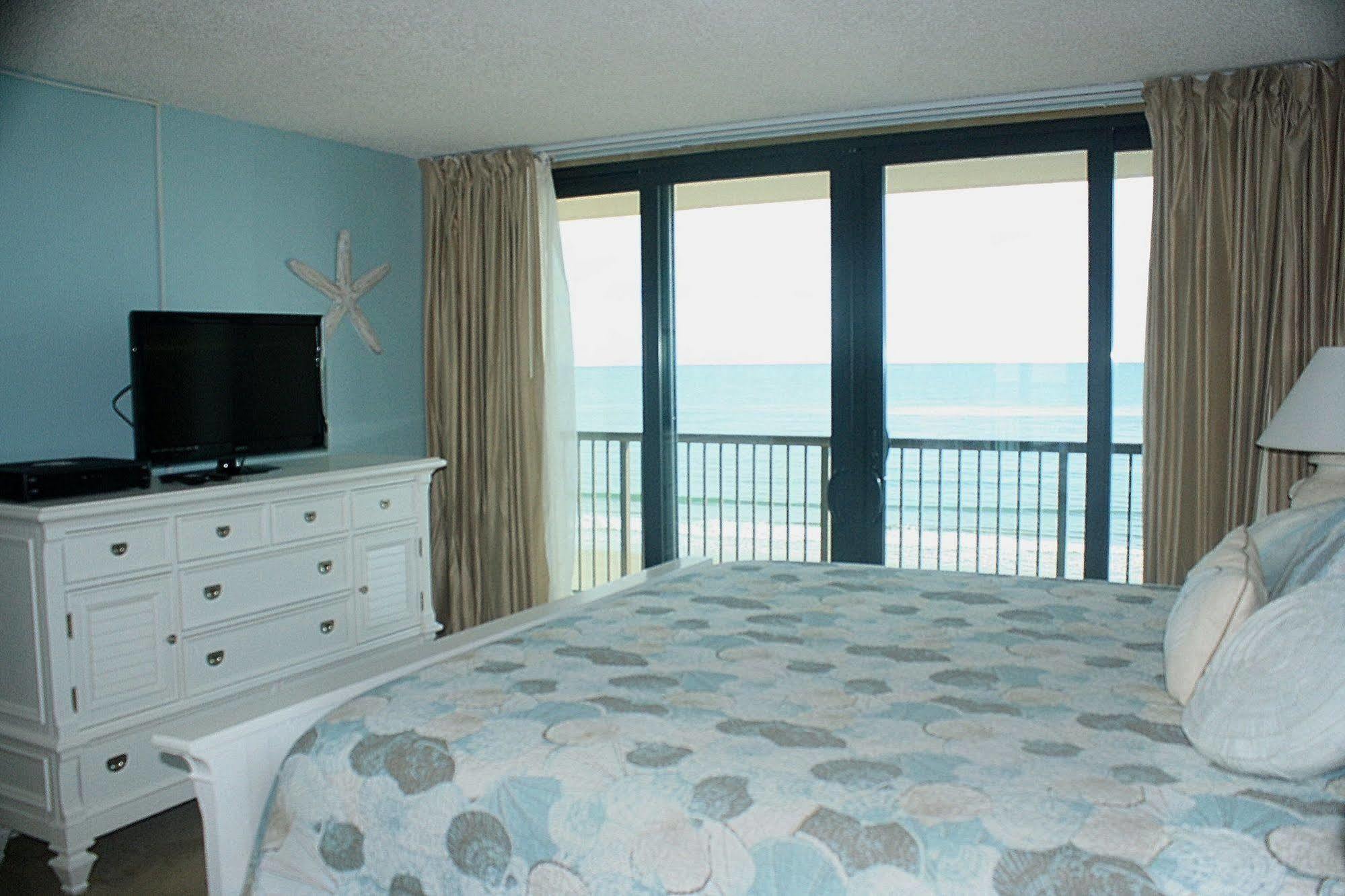 Units At Sea Winds By Elliott Hotel
