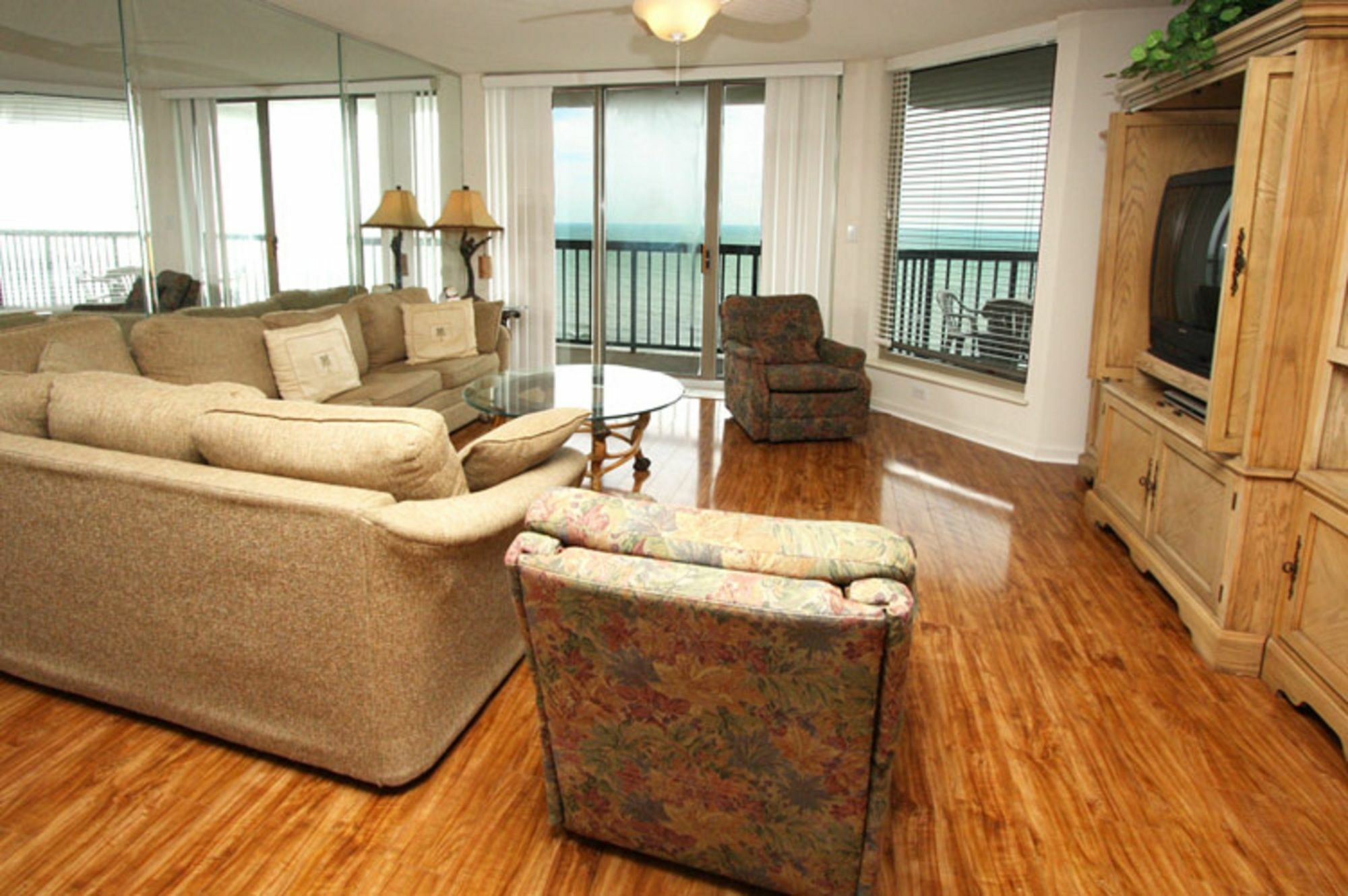 Units At Emerald Cove I By Elliott 3*