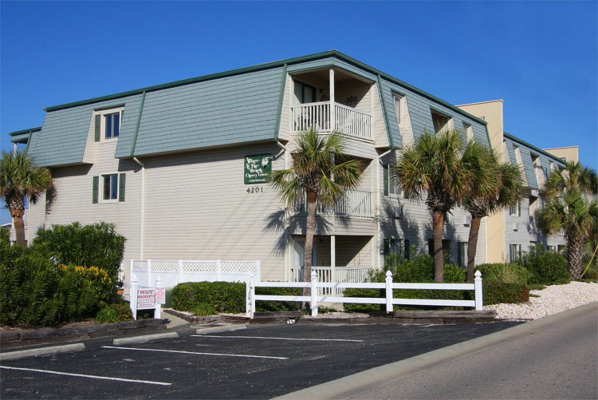 Hotel A Place At The - Cherry Grove