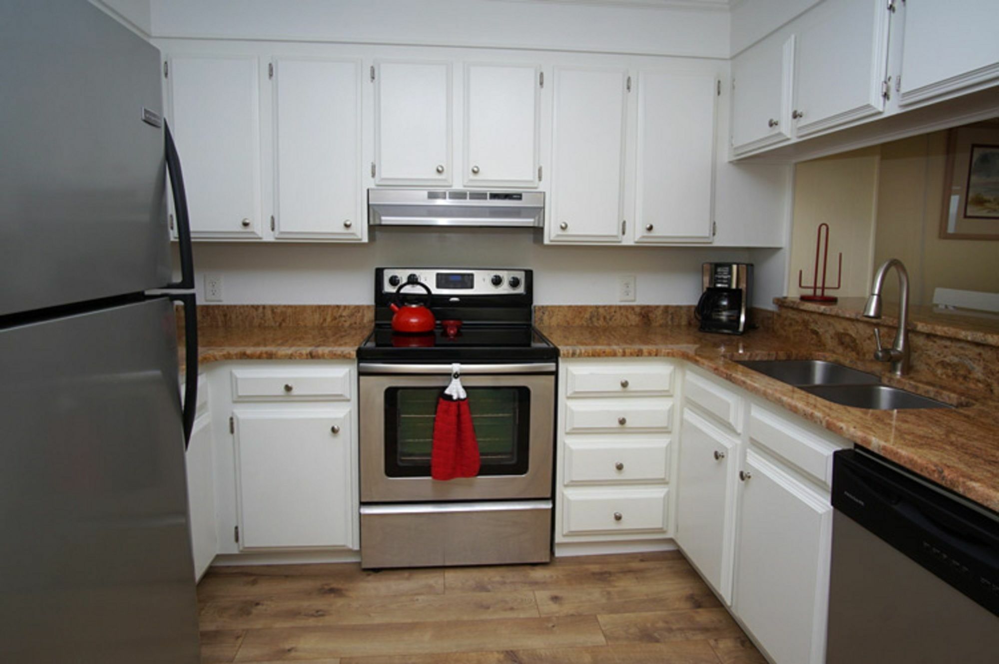 Units At Ocean Pier Iv By Elliott Hotel North Myrtle Beach