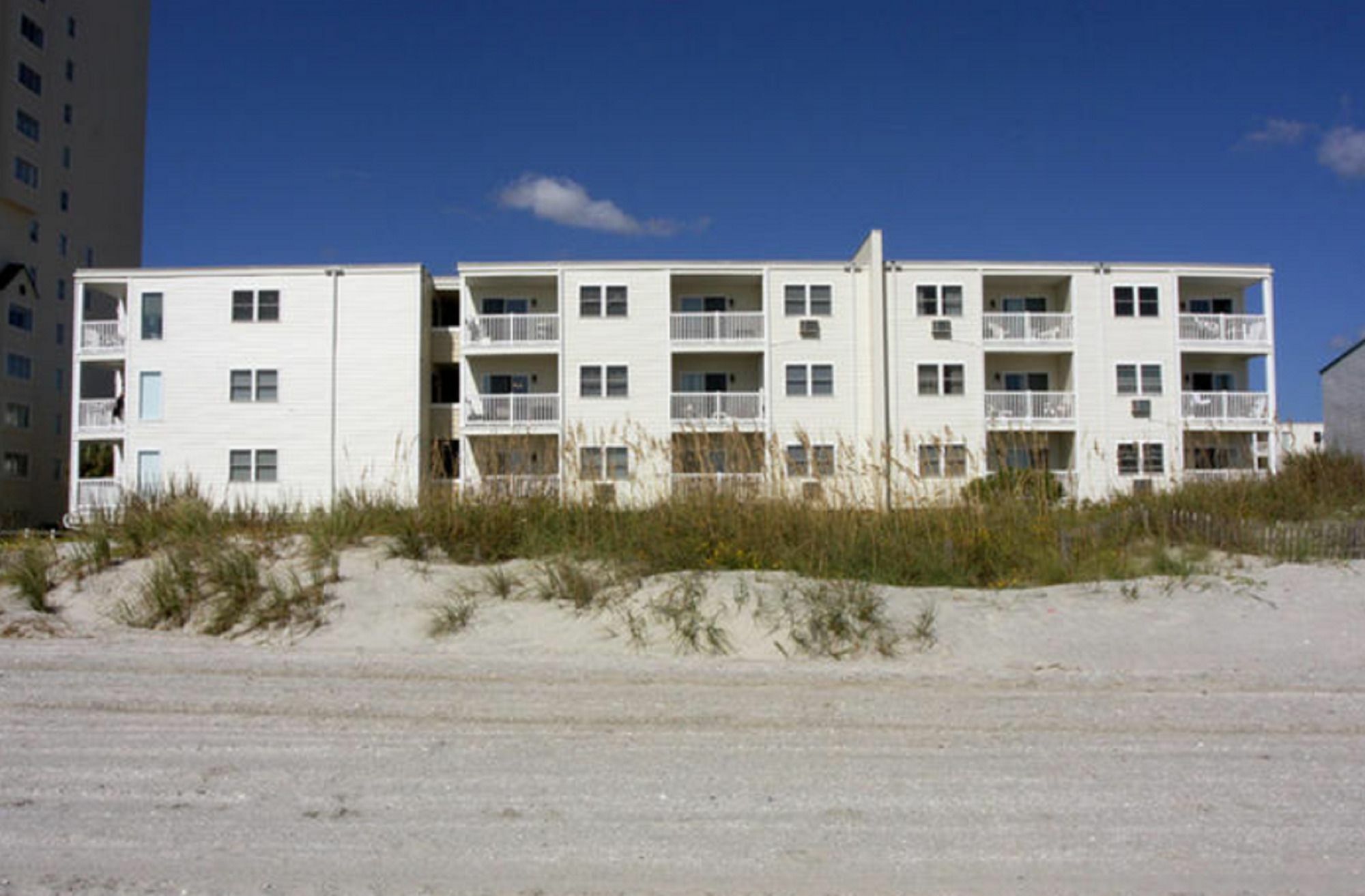 Units At Ocean Pier I By Elliott North Myrtle Beach