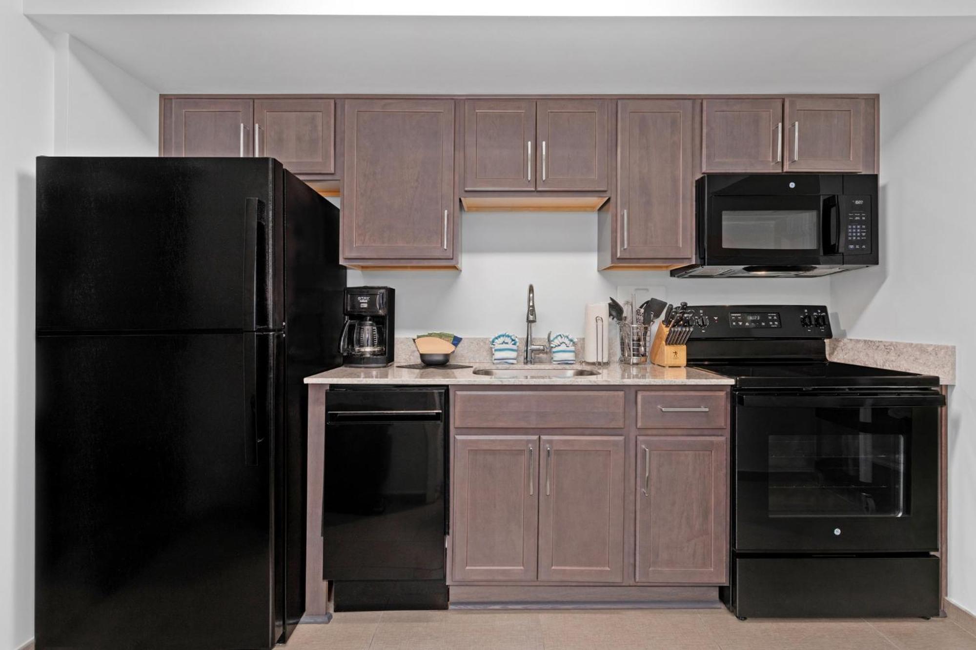 Club Wyndham Towers On The Grove Resort 4*