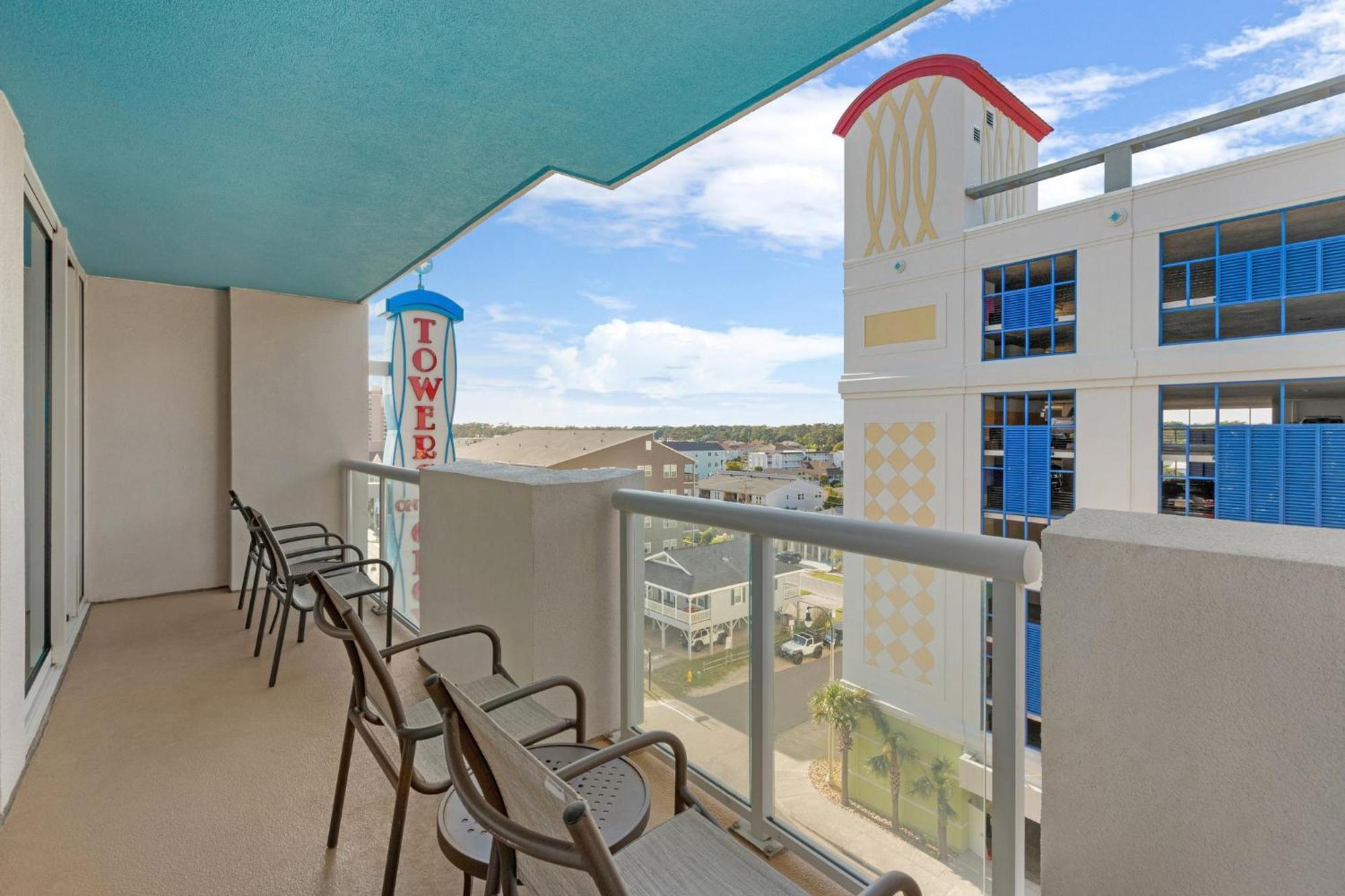 Resort Club Wyndham Towers On The Grove 4*