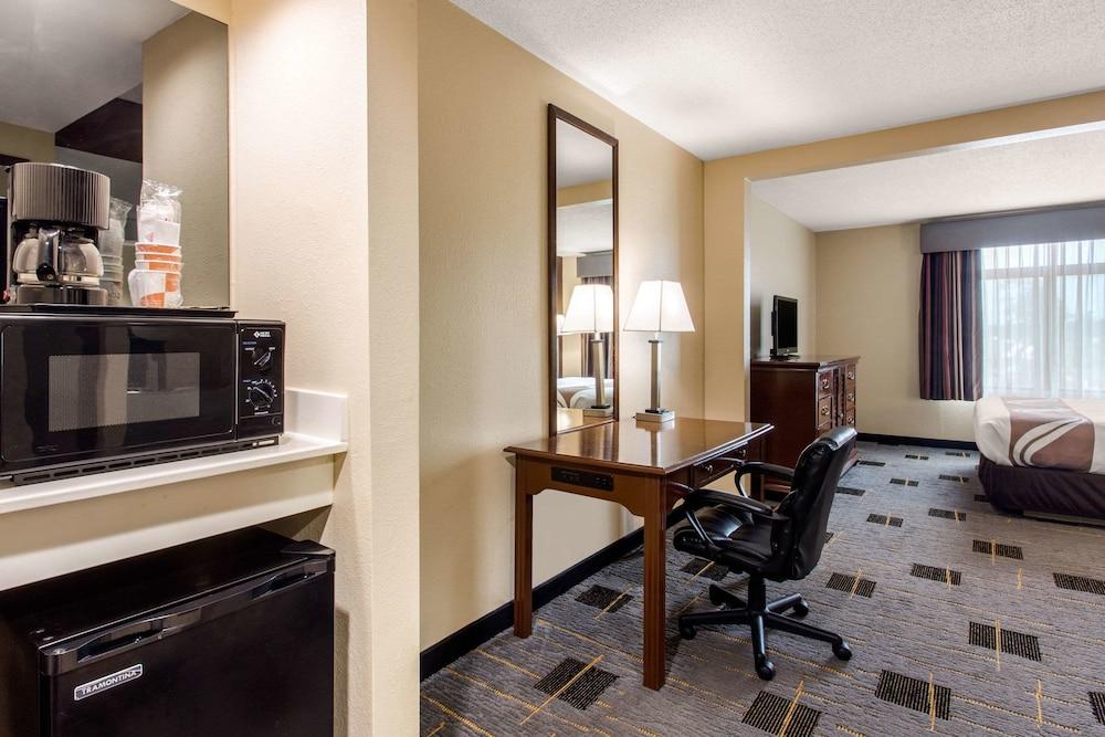 Quality & Hotel